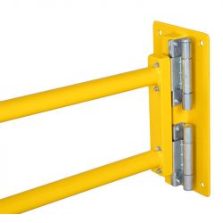 Porte battante en acier
