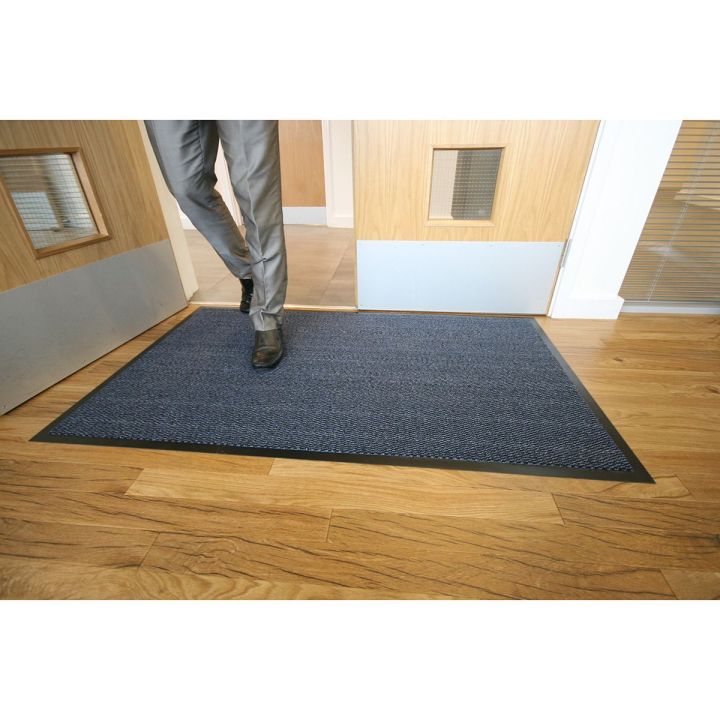Tapis d’entrée économique  à partir de 25,00 € dans notre gamme de Tapis d'entrée