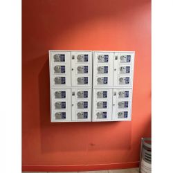 Casiers consignes sécurisés pour téléphones