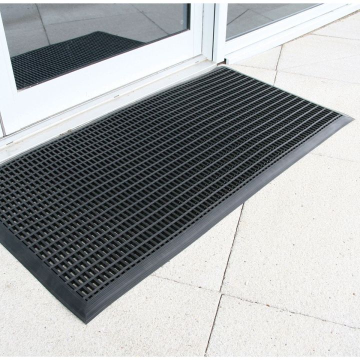 Caillebotis d’entrée grattant et drainant en PVC  à partir de 109,00 € dans notre gamme de Caillebotis d'entrée