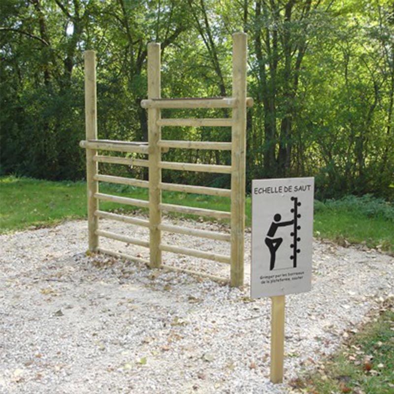 photo échelle de saut avec panneau