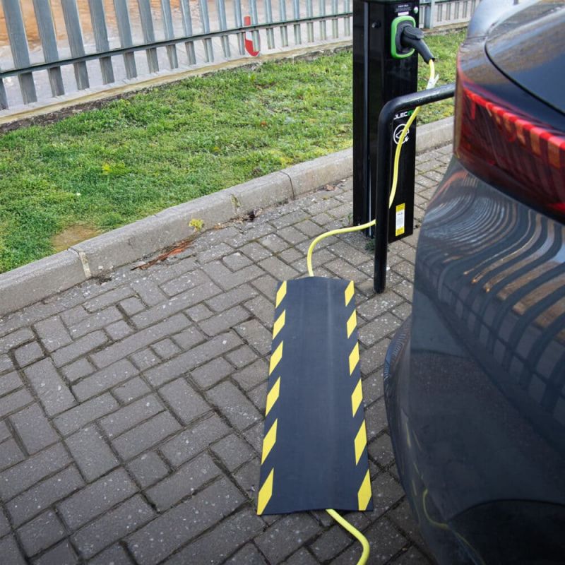 Tapis de protection de câble en caoutchouc pour recharge de voiture
