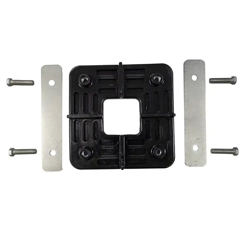 Connecteur pour plaque de roulage boulonnable