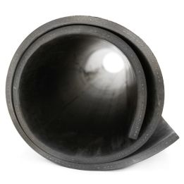 Bâche lisse en caoutchouc noir avec renforcement textile pour protéger sol et surface. Bâches en caoutchouc multi usage
