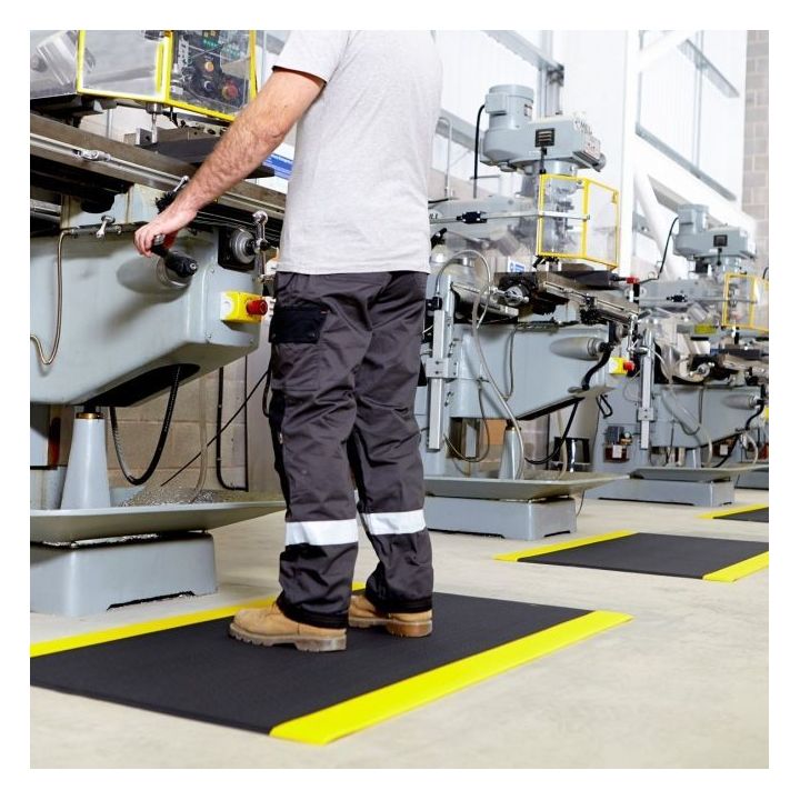 Tapis anti fatigue à surface granuleuse - ORTHOMAT