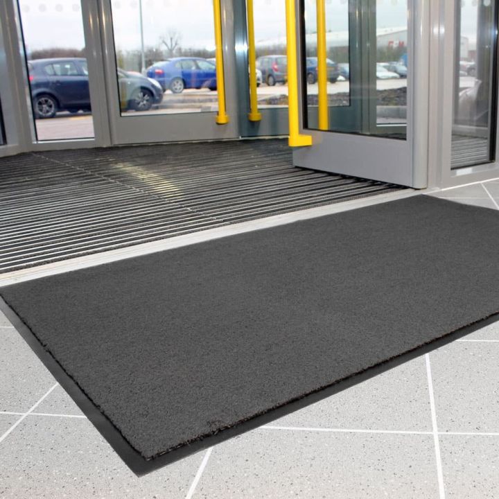 Tapis d’entrée moquette en polypropylène  à partir de 25,00 € dans notre gamme de Tapis d'entrée