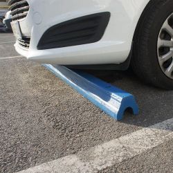 Butée de parking en polyéthylène | Butées de parking | Butées de Stationnement