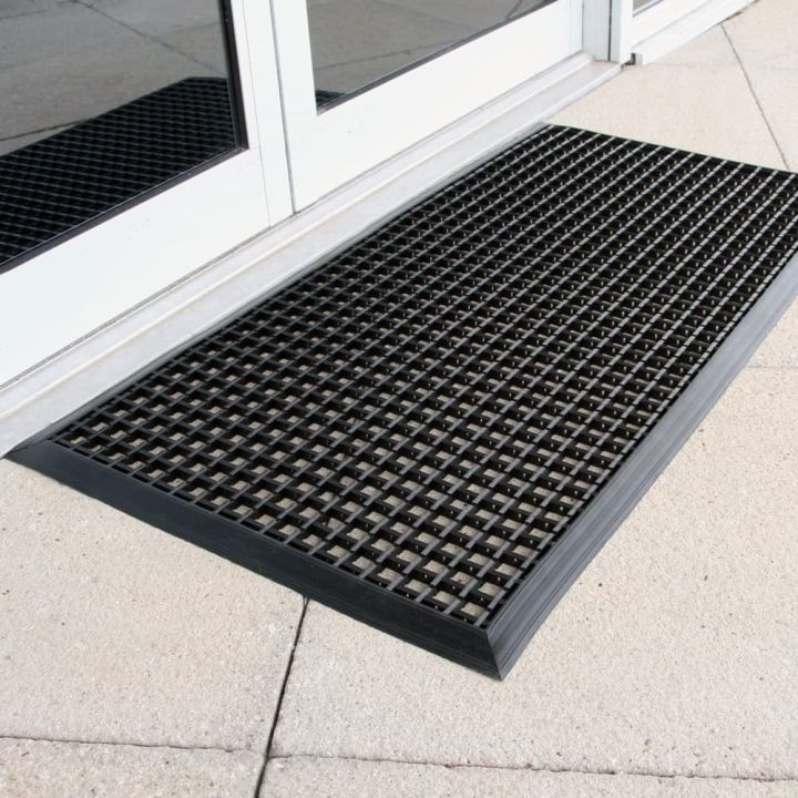 Caillebotis d’entrée grattant et drainant en PVC  à partir de 109,00 € dans notre gamme de Caillebotis d'entrée
