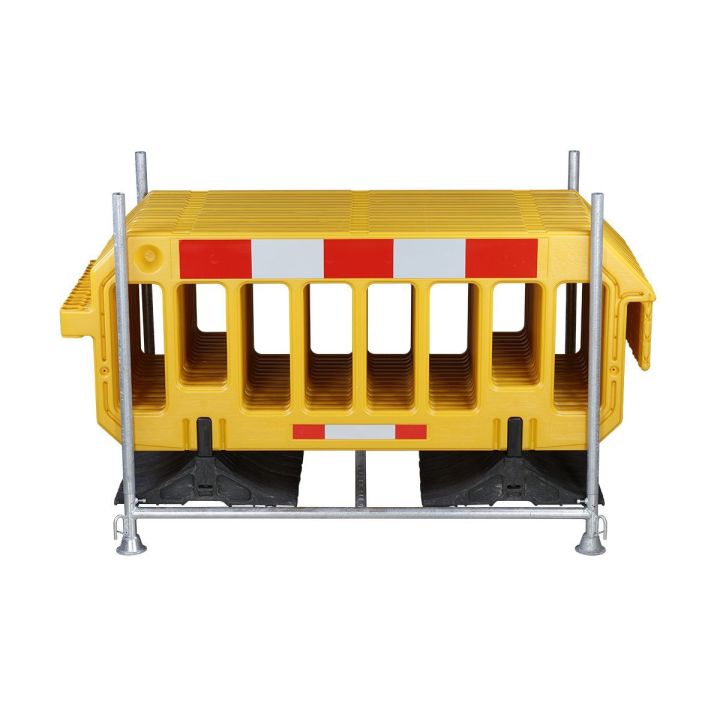 Rack de transport avec 15 barrières jaunes.
