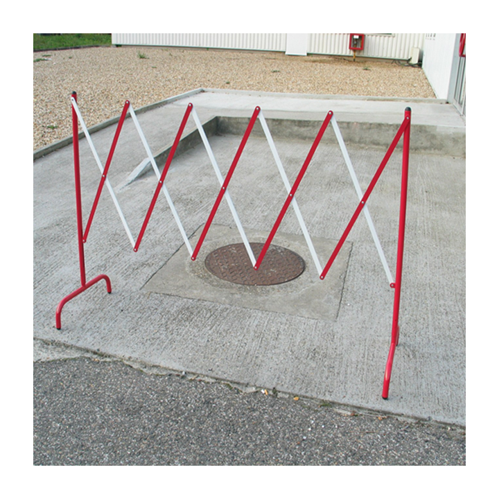Barrière extensible en acier