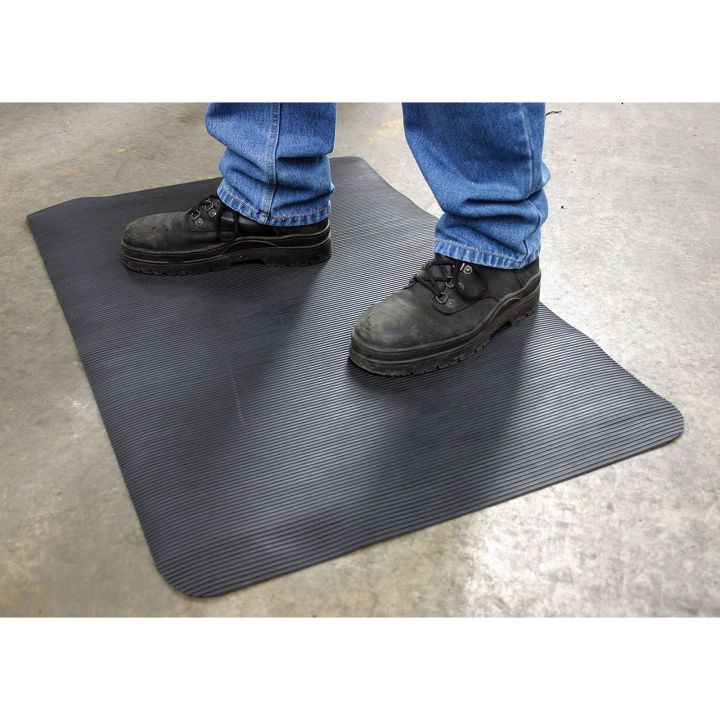 Tapis anti fatigue à surface striée - Usage intensif, FLUTED ANTI-FATIGUE