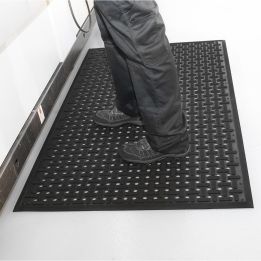 Caillebotis antifatigue et antidérapant en nitrile - Caillebotis industriel K-MAT INDUSTRY