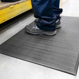 Tapis anti fatigue à surface striée, ( modèle tapis anti fatigue ORTHOMAT RIBBED)