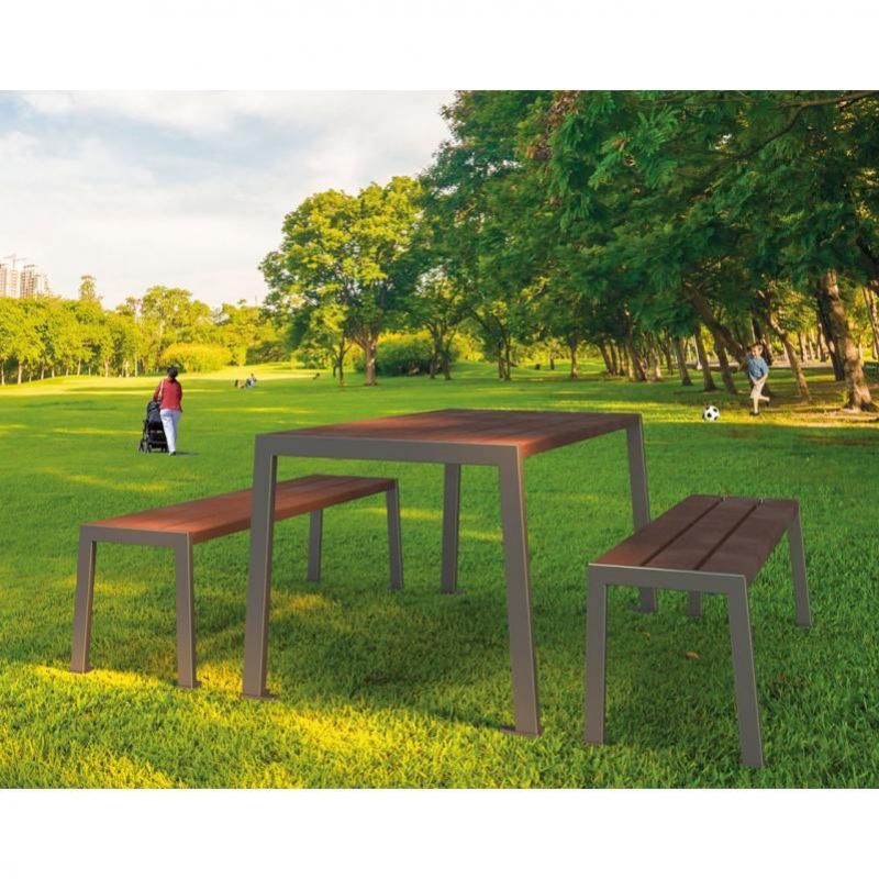 Pourquoi choisir du mobilier urbain en plastique recyclé — free download